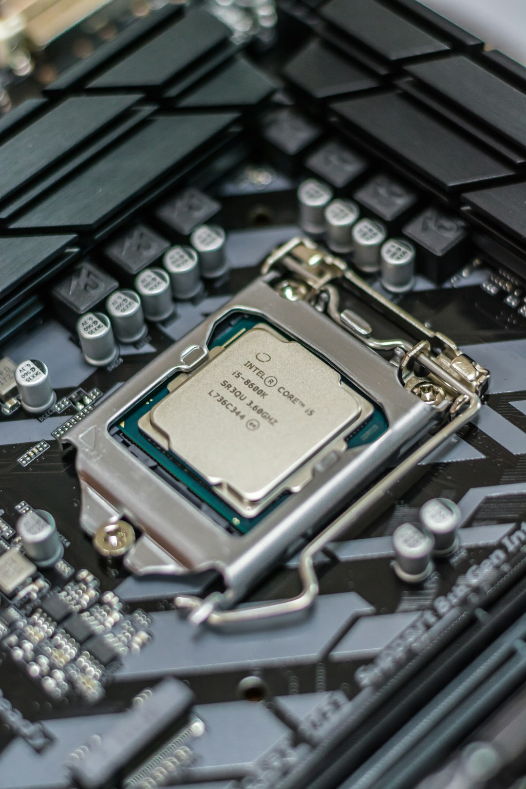 CPU in socket